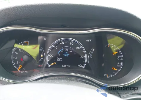 2021 Jeep Grand Cherokee Limited 4X4 z USA, uszkodzony, nr VIN 1C4RJFBG4MC669104